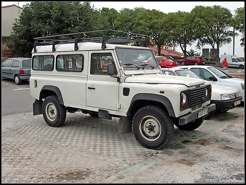 Land Rover Defender 110 24L